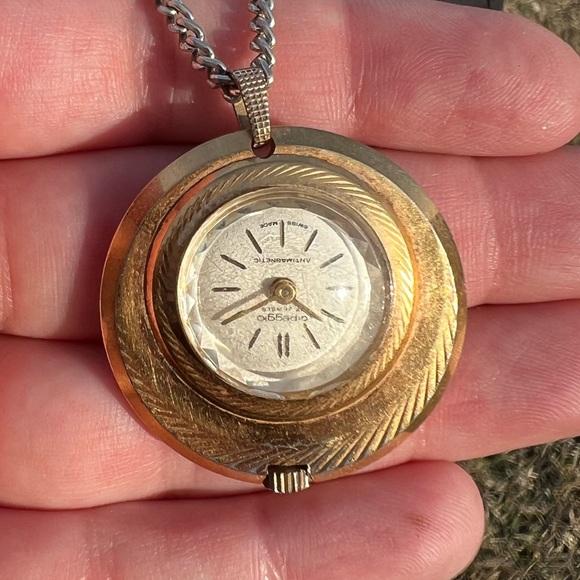 Vintage Arpeggio 17 jewels antimagnetic Swiss made pendant watch gold necklace - Picture 4 of 16